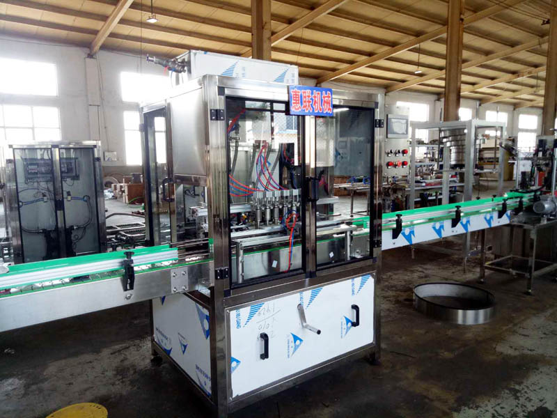 液體灌裝機