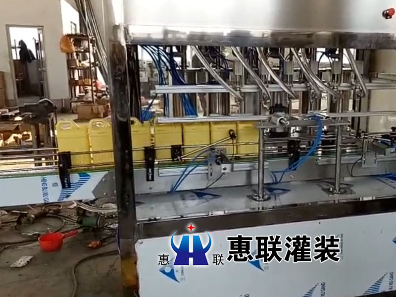 洗潔精灌裝機訂制廠家現(xiàn)場