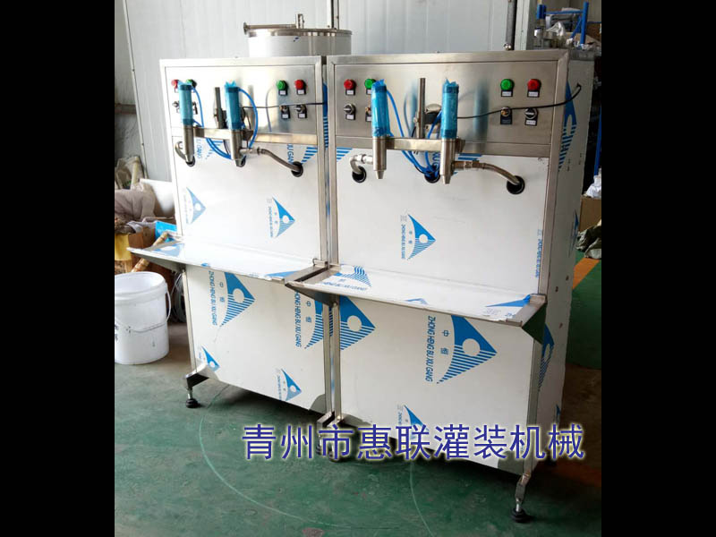 半自動活塞式粘稠液體灌裝機(jī)